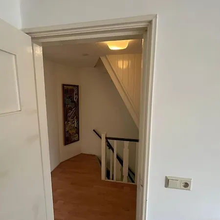 Feriehus Ruime Vakantiewoning Aan De Kust 48, Op 50m Strand!