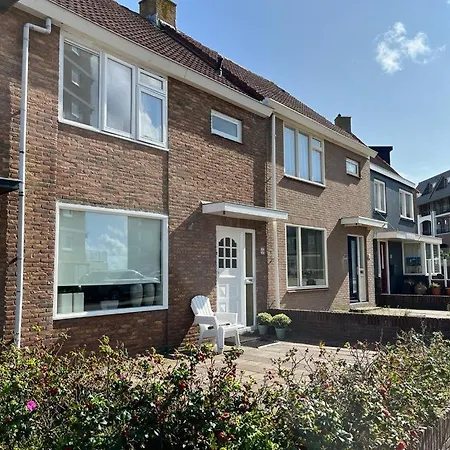 Ruime Vakantiewoning Aan De Kust 48, Op 50m Strand! *