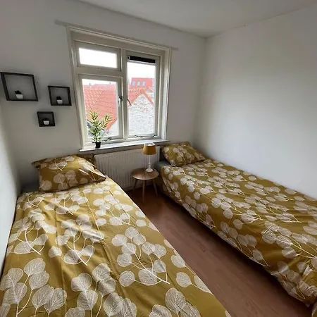 Ruime Vakantiewoning Aan De Kust 48, Op 50m Strand! Дом отдыха